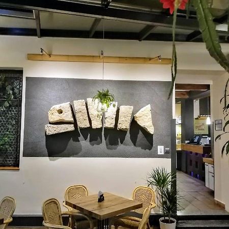 Hostel Sklep Прага Екстериор снимка