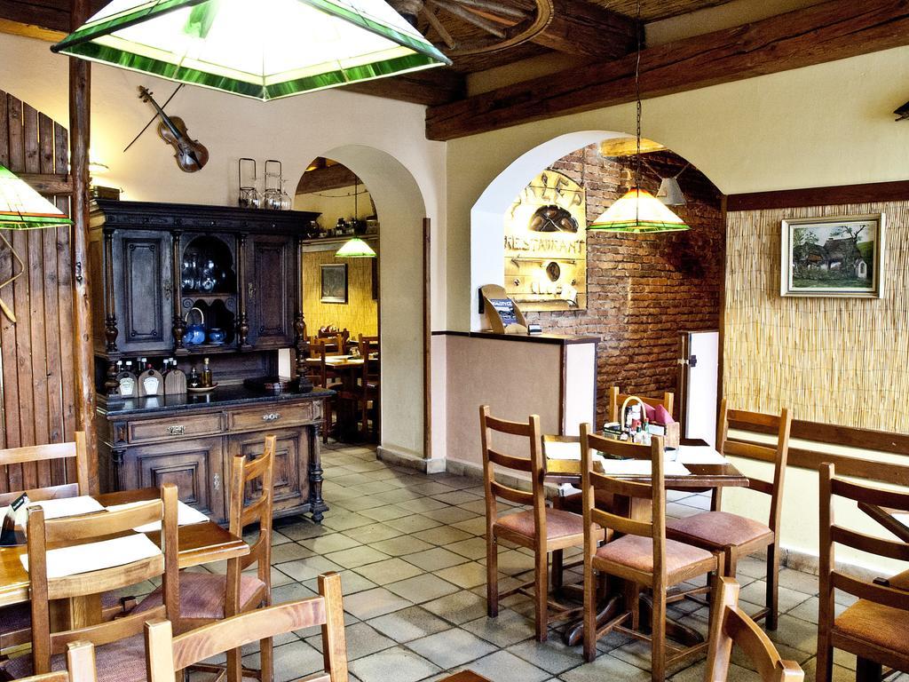 Hostel Sklep Прага Екстериор снимка