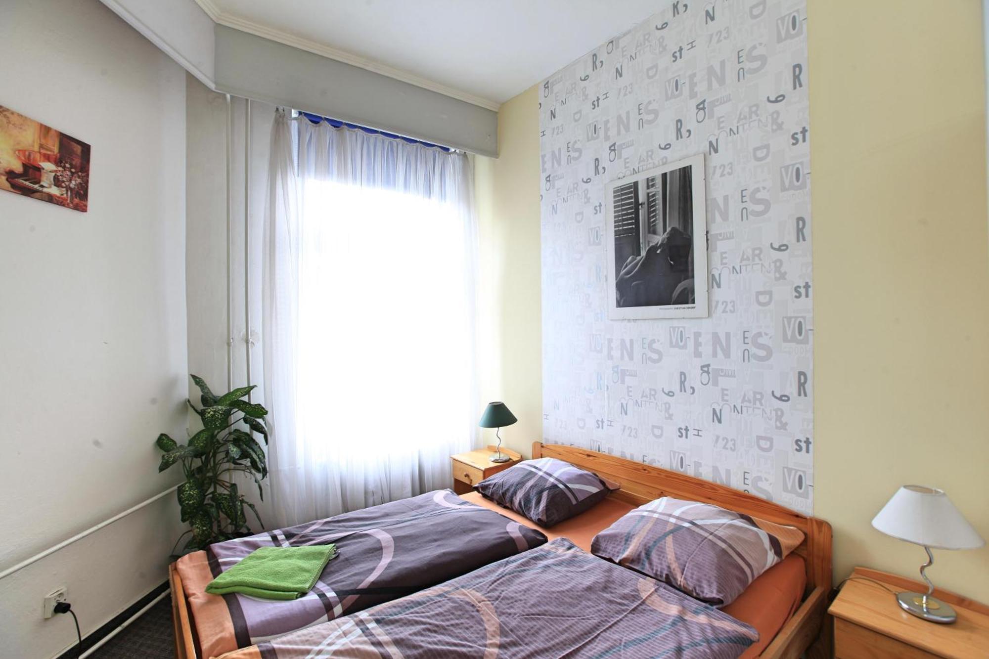 Hostel Sklep Прага Екстериор снимка