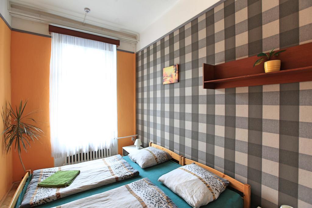 Hostel Sklep Прага Екстериор снимка