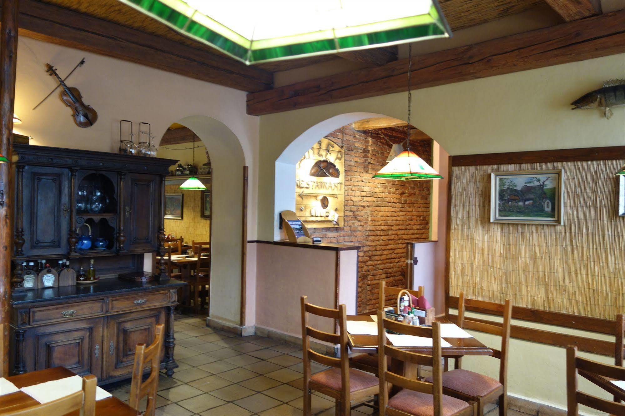 Hostel Sklep Прага Екстериор снимка